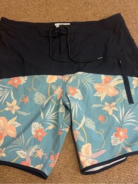 Men's Jetty Floral Board Shorts - Navy & Teal